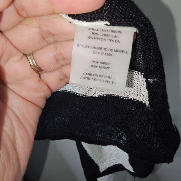 Alice + OLIVIA Black white Striped  drape wrap around black sweater sz Midium - Picture 13 of 16